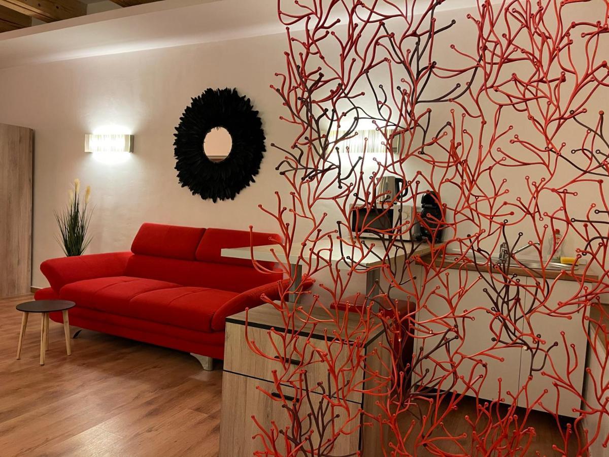New Workspace Studio Savoya9 Self Check In Old City Center Timisoara Exterior foto